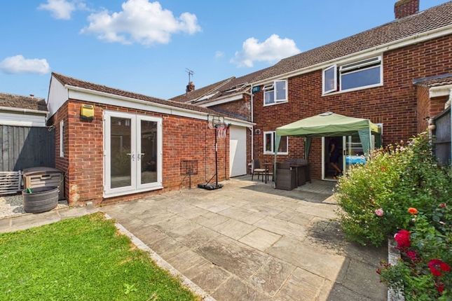 37 Goodmoor Crescent, Gloucester photo 4