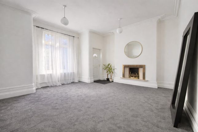 8, Doveston Road, Sale photo 2
