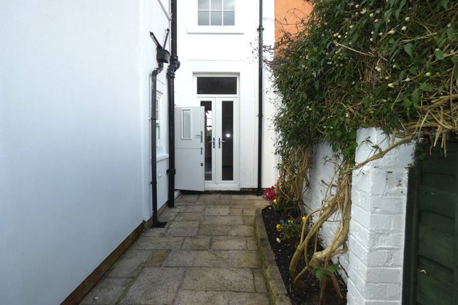 Cottage to rent in Gregson Lane, Hoghton, Preston
