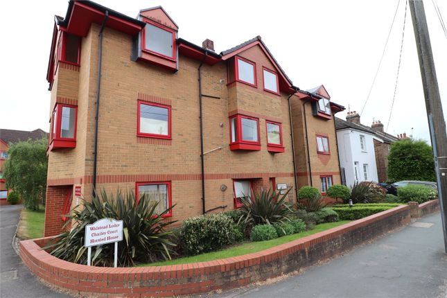 Thumbnail Flat to rent in Franklynn Road, Haywards Heath, West Sussex