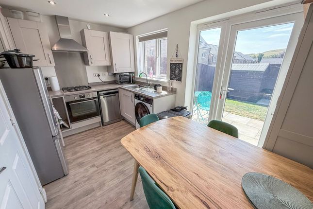 36, Curlew Avenue, Buxton photo 4