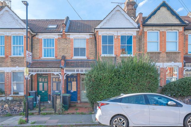 Thumbnail Flat for sale in North View Road, London