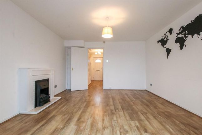22 Stapleford Close, Newcastle Upon Tyne photo 2