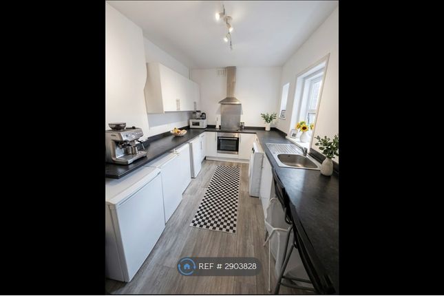 Heaton, Newcastle Upon Tyne photo 3