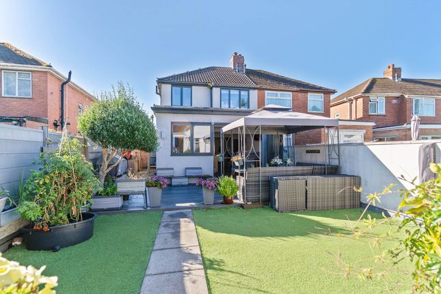 62 Nash Grove, Newport photo 4