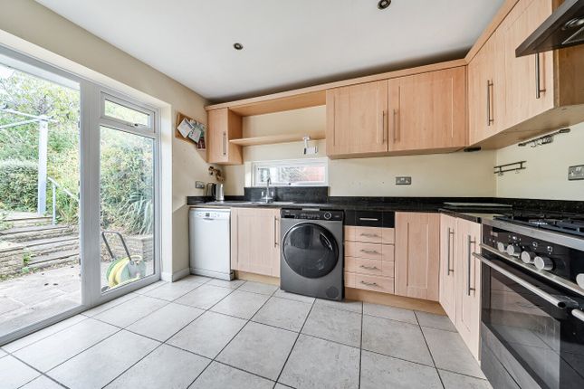 76, Broadwater Road, Reading photo 3