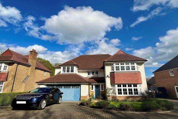 Property to rent in Whalebone Wood Road, Crawley