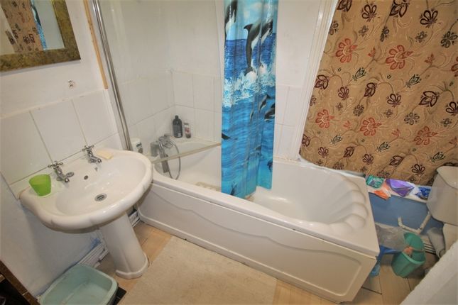 Flat for sale in Hainton Avenue, Grimsby, South Humberside