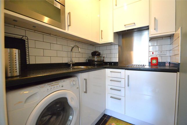 Annex, 15, Aldrich Crescent, Croydon photo 4
