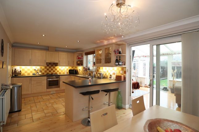 3, Townsend Way, Metheringham photo 2