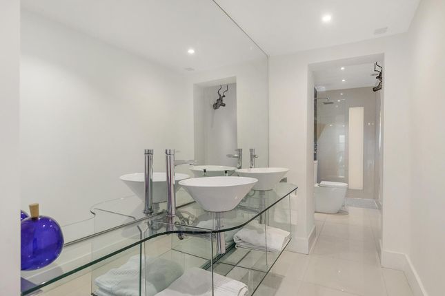 Flat for sale in Lillie Road, Fulham, London SW6.