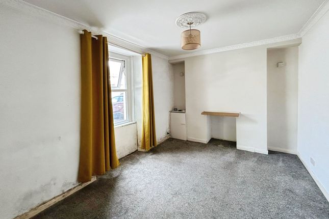 5 Lower West End, Port Talbot photo 3