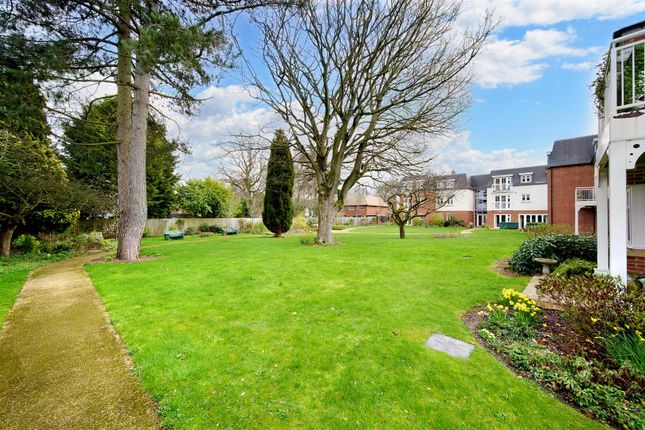 Flat for sale in Blossomfield Road, Solihull