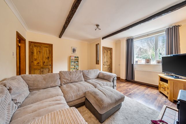 5, Dearne Royd, Huddersfield photo 2