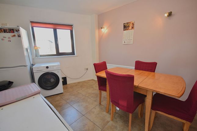 1, Quayside Way, Macclesfield photo 4