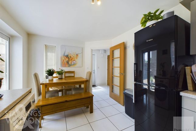 60, Minns Crescent, Norwich photo 5
