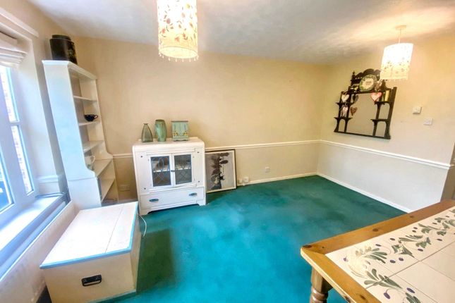 19, Birkdale, Whitley Bay photo 3