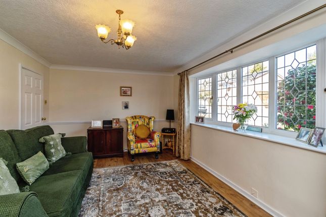 23, Columbian Drive, Cannock photo 3