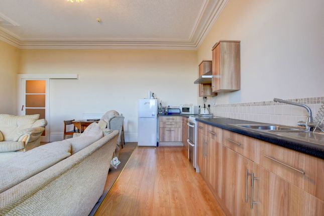 15,Ground Floor Flat, Royal Crescent, Whitby photo 4