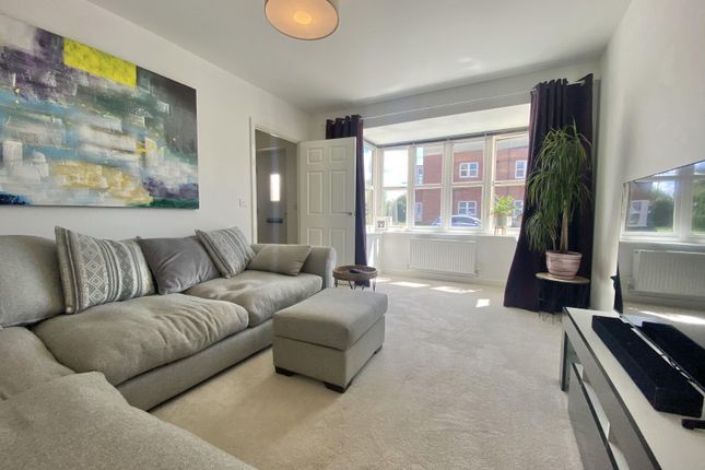 10, Teasel Bank, Didcot photo 4