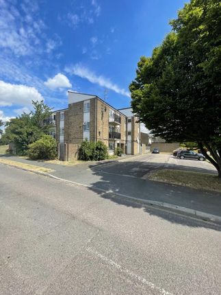 Thumbnail Flat for sale in Manor Road, Benfleet, Essex