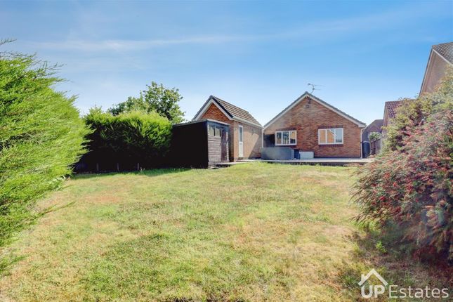 5, St. Marks Close, Nuneaton photo 3