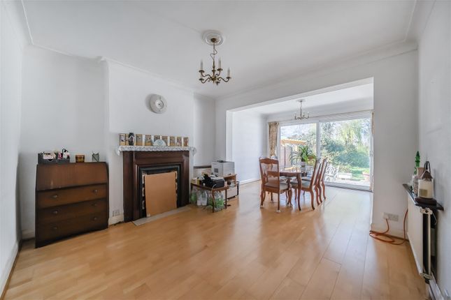 48, Elgar Avenue, Surbiton photo 3