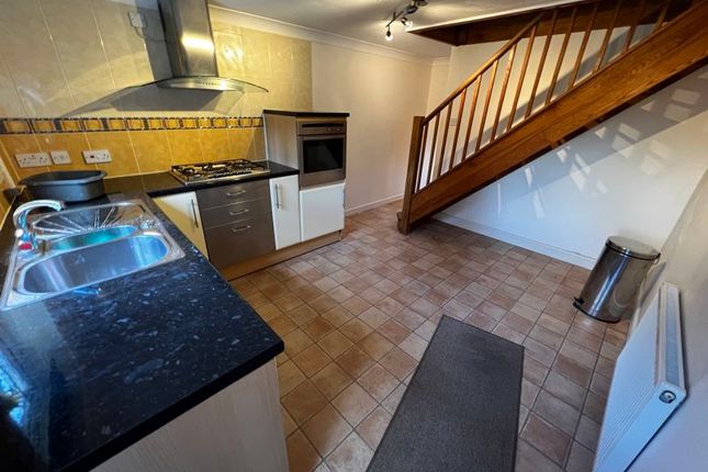 Property to rent in Chapel Row, Hothfield, Ashford