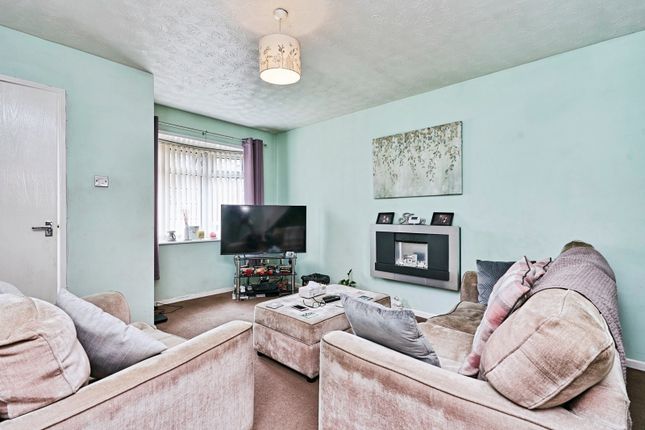 3, Burdock Close, West Midlands photo 2