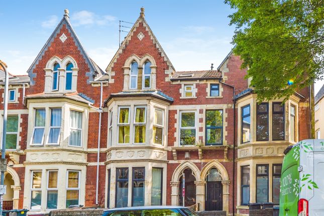 1-bed flat on Flat 3, 54, Connaught Road, Cardiff, £60,000
