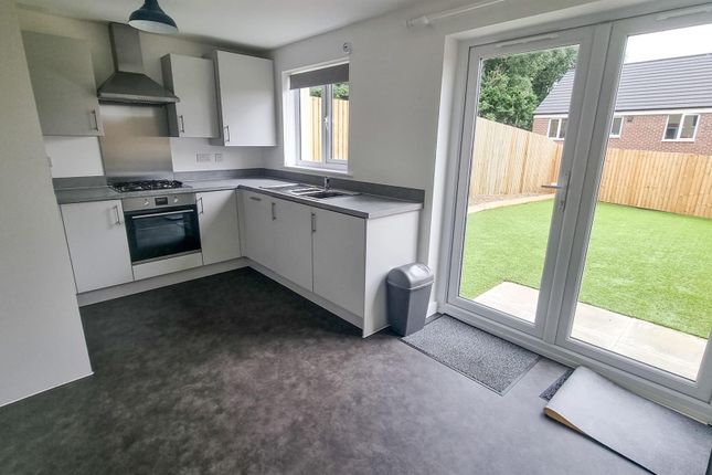 11, Tasker Way, Haverfordwest photo 2