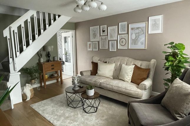 13, Turret Hall Drive, Warrington photo 2