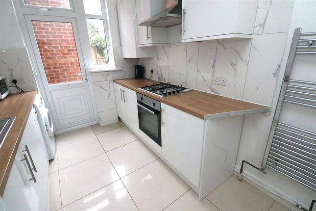34, Llanvanor Road, London photo 4