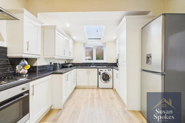 14, Forster Avenue, South Shields photo 3
