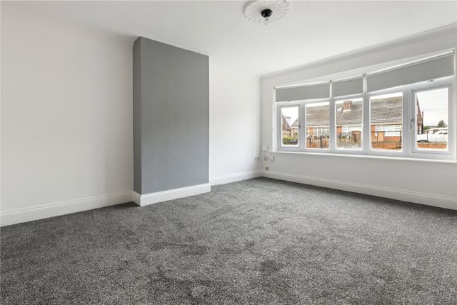 25, Lavenham Road, Grimsby photo 2