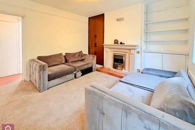 Cambridge House,, Wellfield Lane, Altrincham photo 3