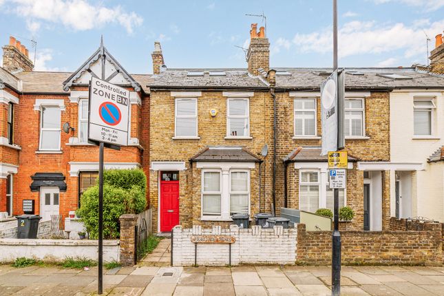 Terraced house to rent in Junction Road, London