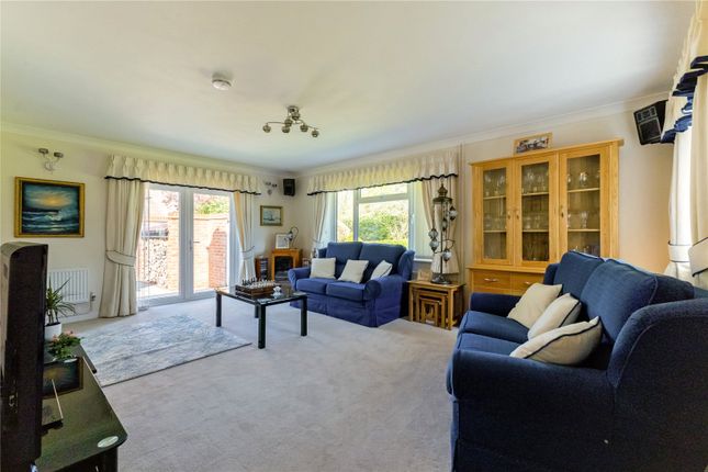 Rosellah,, Hook Lane, Ropley photo 3