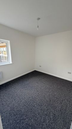 13 Henley Place, London Road, Teynham photo 2