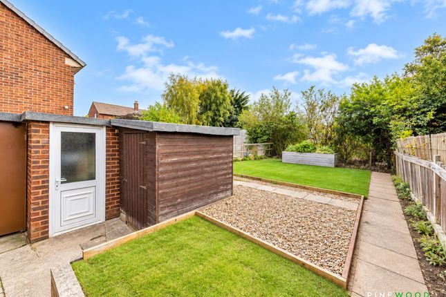 28 Bracken Avenue, Chesterfield photo 2