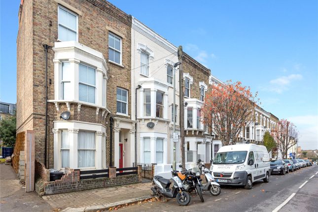 Thumbnail Flat to rent in Taybridge Road, Battersea