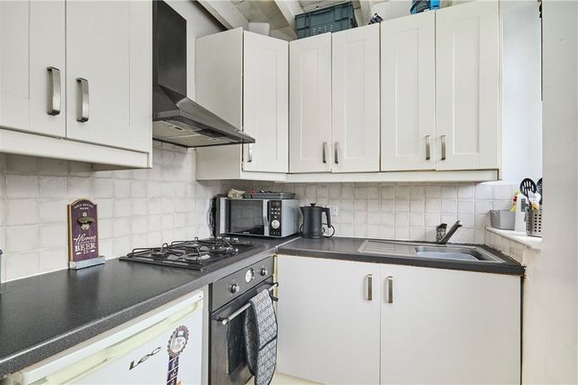 36, East Parade, Baildon photo 4