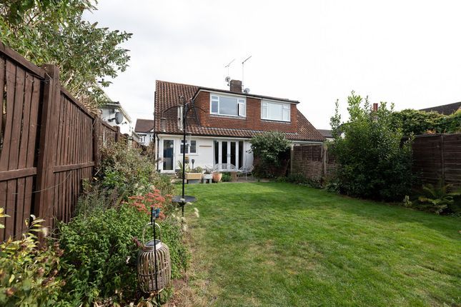 5, Westleigh Avenue, Leigh-on-sea photo 3