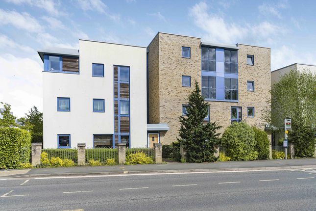 Thumbnail Flat for sale in London Road, Bicester