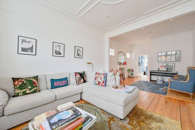 Thumbnail Semi-detached house to rent in Wavendon Avenue, Chiswick, London
