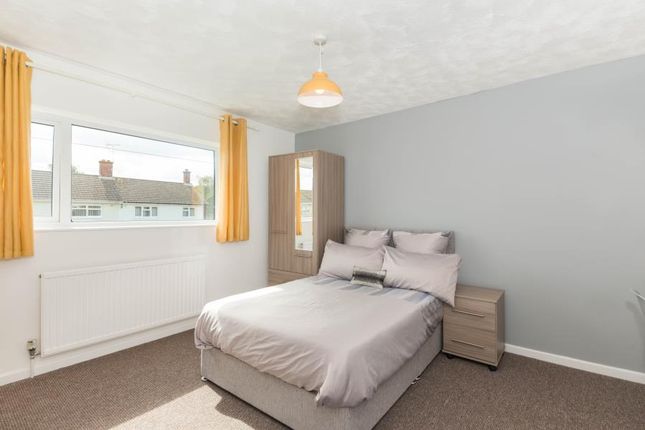 Property to rent in Hickory Avenue, Colchester