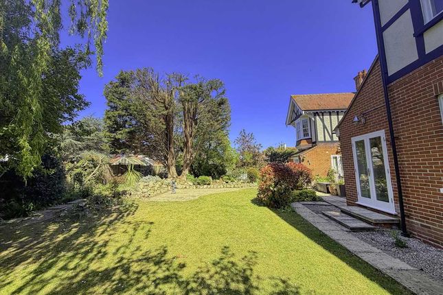 4, Trafalger House, Frinton on sea photo 4
