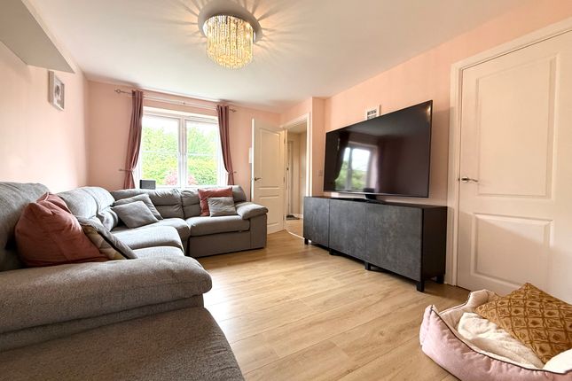 5 Maes Y Ffion, Aberdare photo 3
