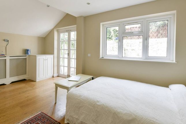 33, Marville Road, London photo 2
