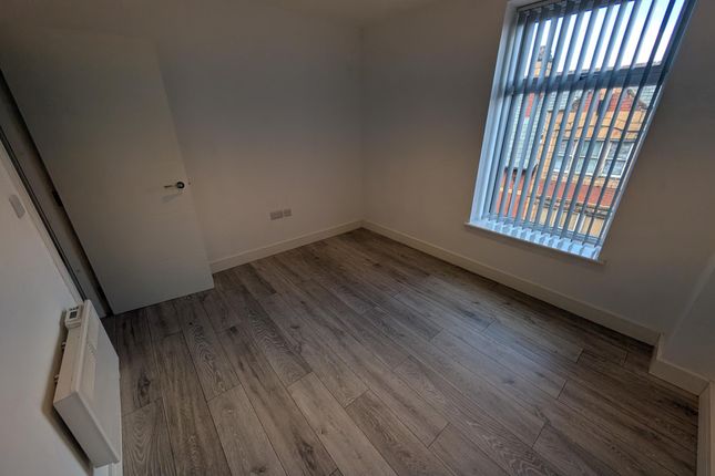 Apartment 6, 10a, The Rock, Bury photo 4